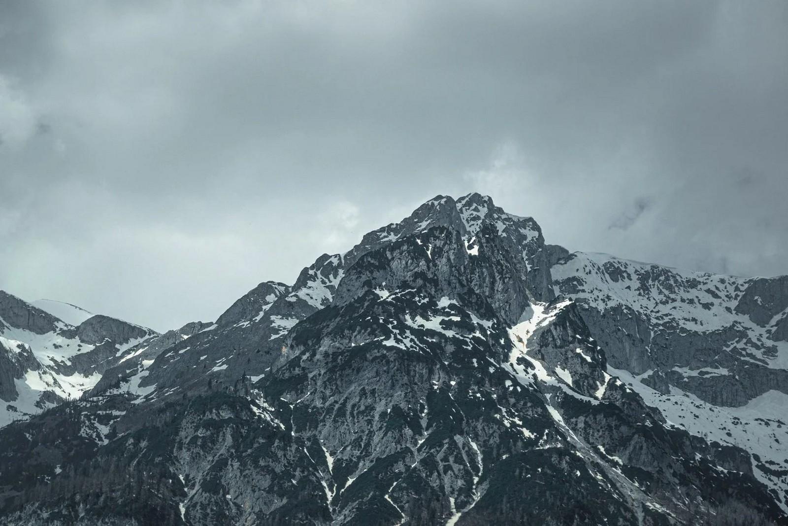 Landing Austria